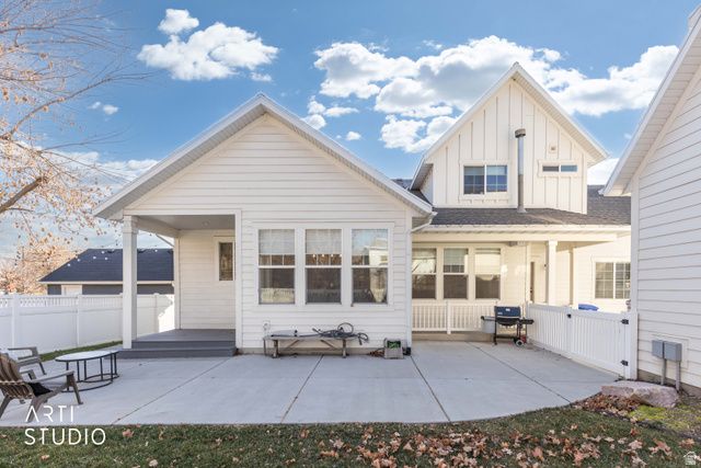 342 W CLARK CIR, Farmington, UT 84025
