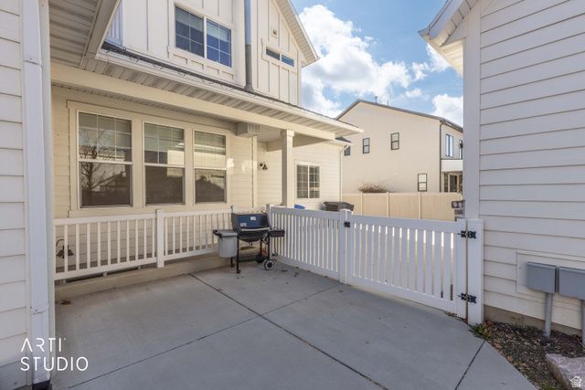 342 W CLARK CIR, Farmington, UT 84025