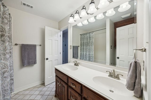 660 Sorita Circle, Heath, TX 75032