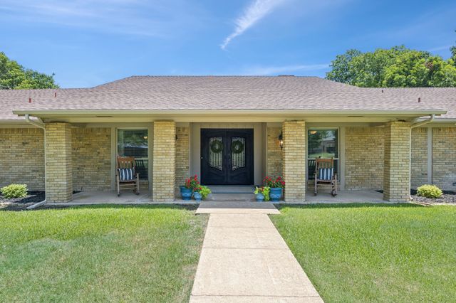 660 Sorita Circle, Heath, TX 75032