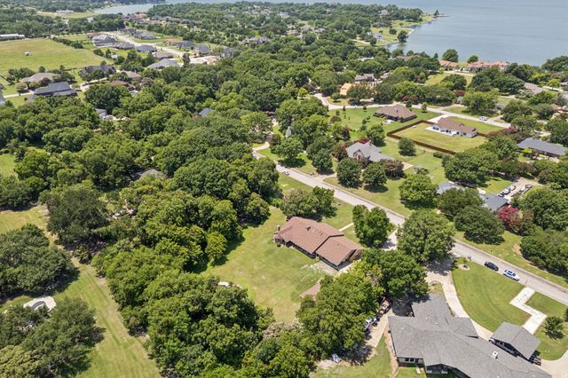 660 Sorita Circle, Heath, TX 75032