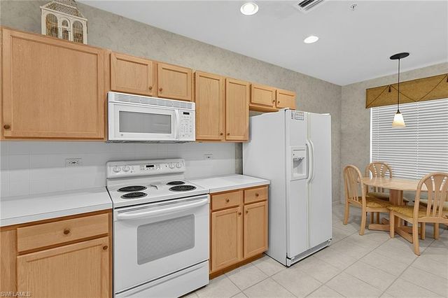 17120 Bridgestone CT 305, Fort Myers, FL 33908