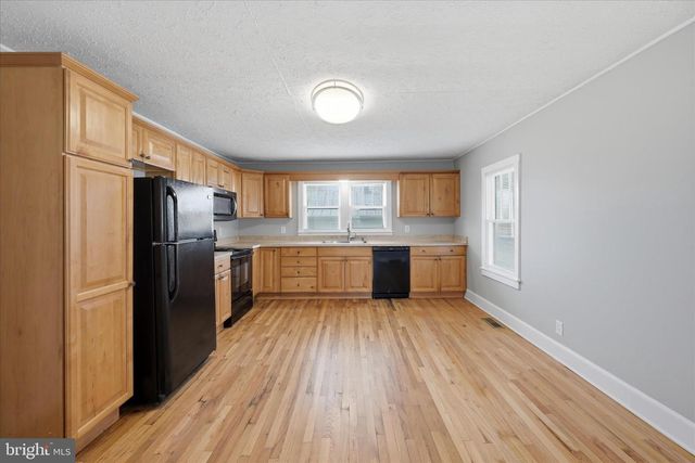 155 ROYAL AVE, Winchester, VA 22602