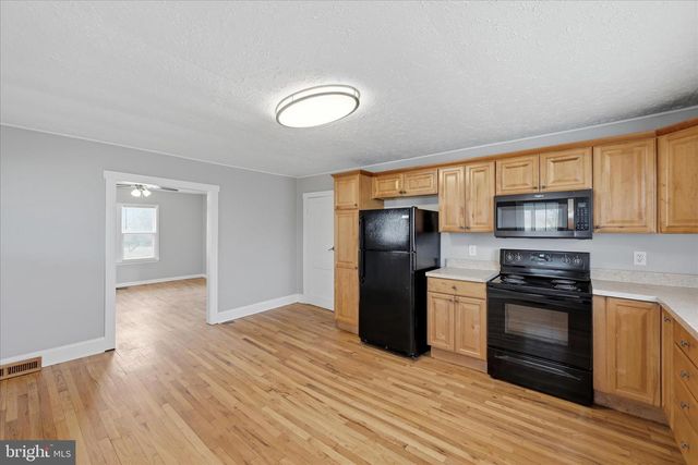 155 ROYAL AVE, Winchester, VA 22602
