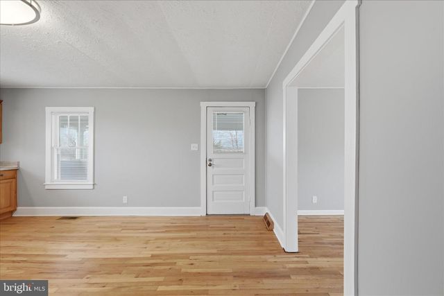 155 ROYAL AVE, Winchester, VA 22602