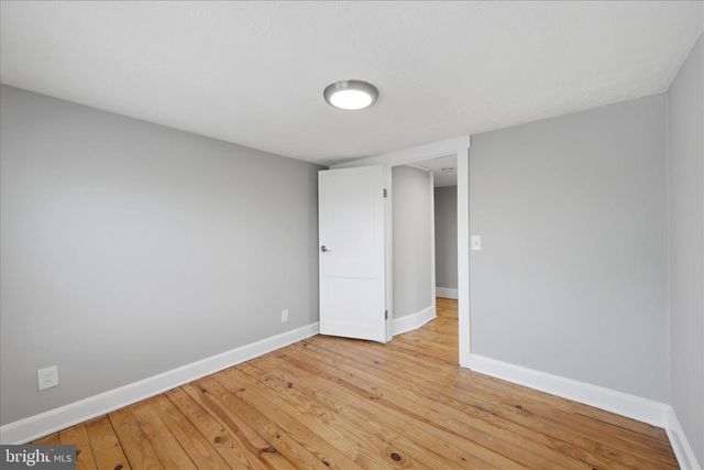 155 ROYAL AVE, Winchester, VA 22602