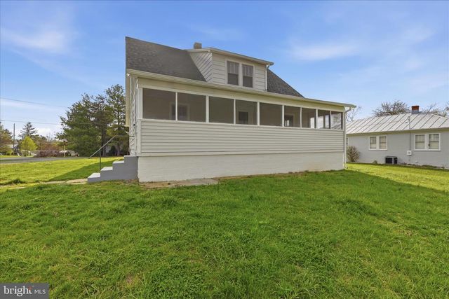 155 ROYAL AVE, Winchester, VA 22602