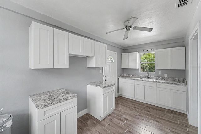 122 S GARFIELD AVENUE, Deland, FL 32724