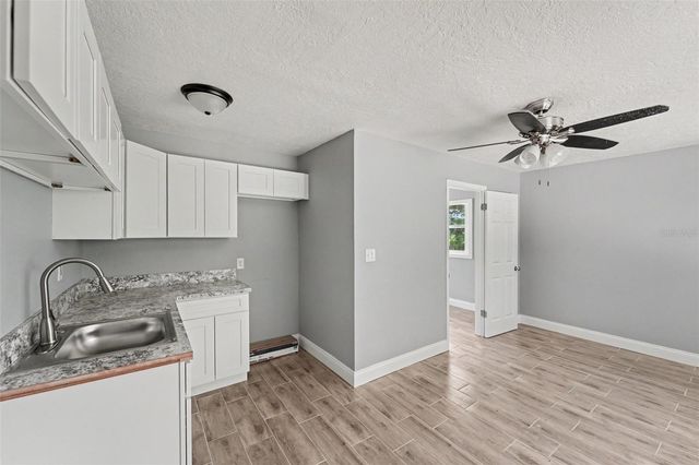 122 S GARFIELD AVENUE, Deland, FL 32724