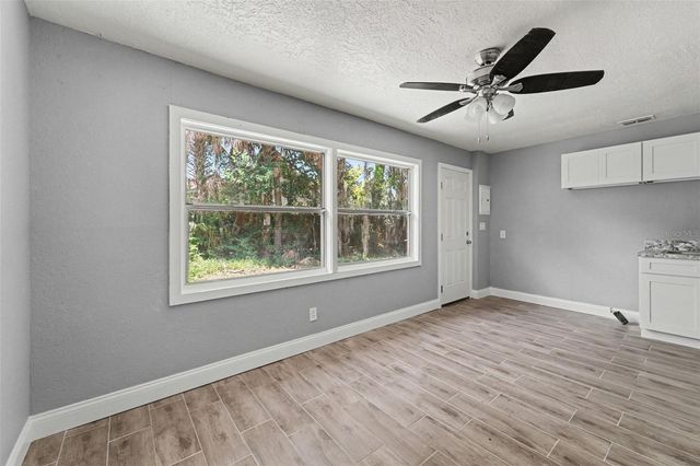 122 S GARFIELD AVENUE, Deland, FL 32724