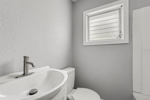 122 S GARFIELD AVENUE, Deland, FL 32724