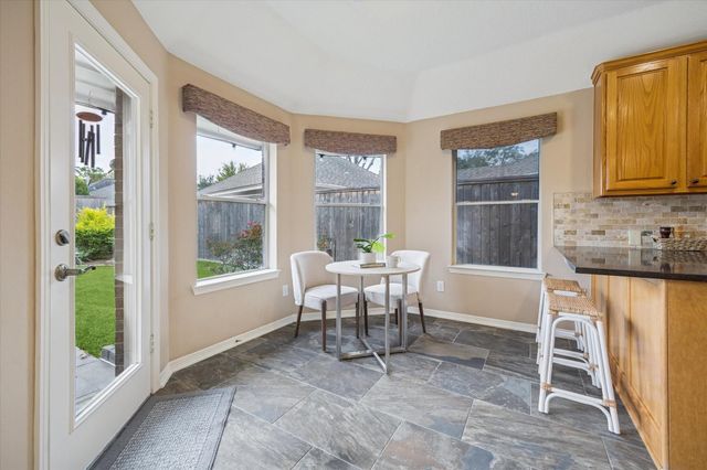 7907 N Wellington Court, Houston, TX 77055