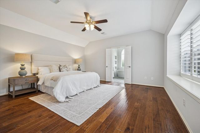 7907 N Wellington Court, Houston, TX 77055