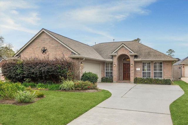 7907 N Wellington Court, Houston, TX 77055