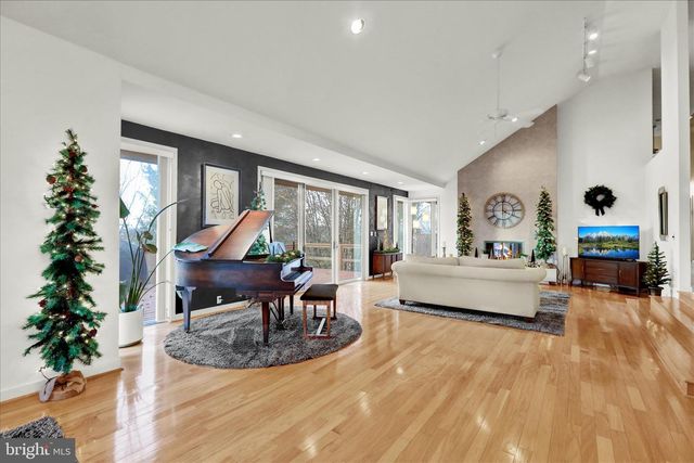 653 SCENIC DR, Bernville, PA 19506