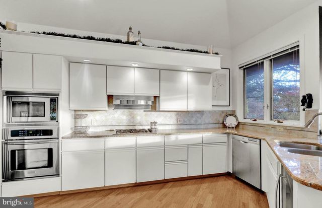 653 SCENIC DR, Bernville, PA 19506