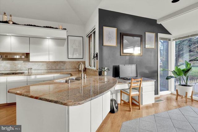 653 SCENIC DR, Bernville, PA 19506