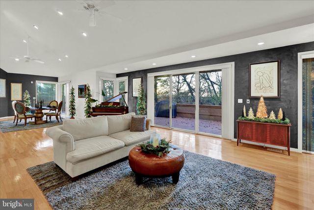 653 SCENIC DR, Bernville, PA 19506