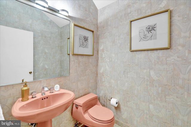 653 SCENIC DR, Bernville, PA 19506