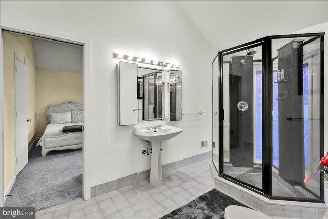 653 SCENIC DR, Bernville, PA 19506