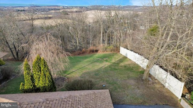 653 SCENIC DR, Bernville, PA 19506
