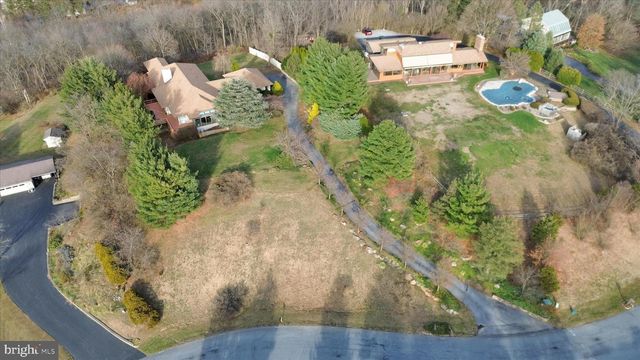 653 SCENIC DR, Bernville, PA 19506