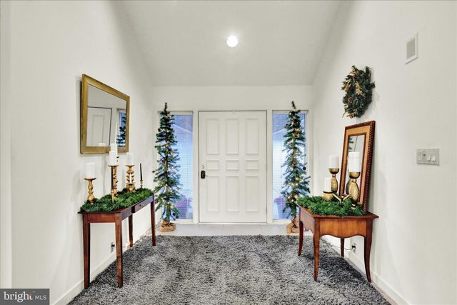 653 SCENIC DR, Bernville, PA 19506