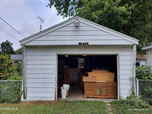 1922 Price Street, Toledo, OH 43605