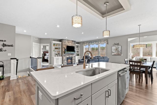 13697 Harrington Landing, Holland, MI 49424