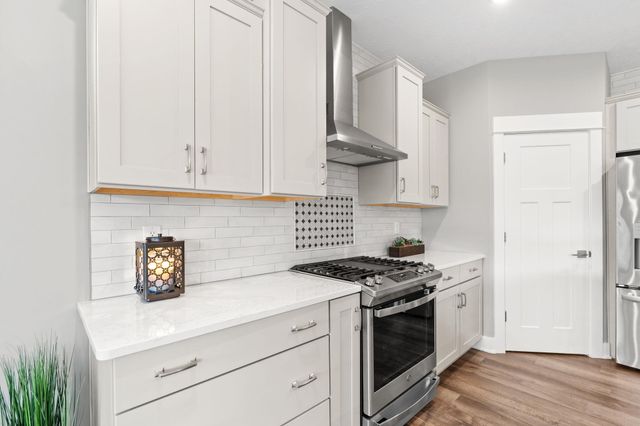 13697 Harrington Landing, Holland, MI 49424
