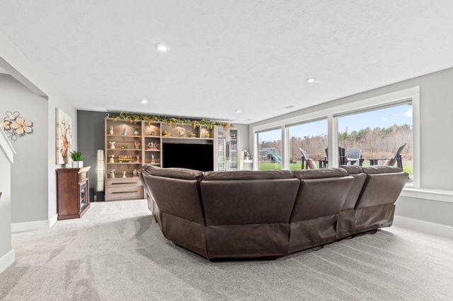 13697 Harrington Landing, Holland, MI 49424