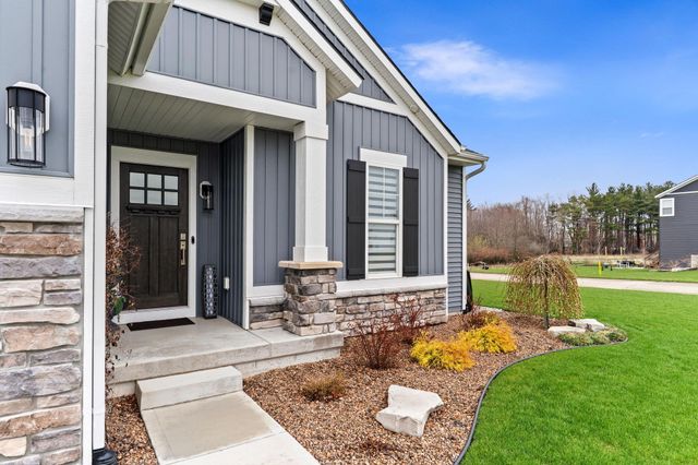 13697 Harrington Landing, Holland, MI 49424