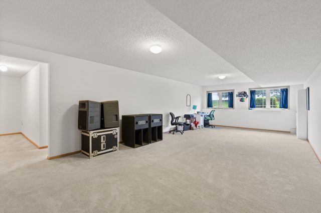 6477 Maclaren Avenue NE, Otsego, MN 55301