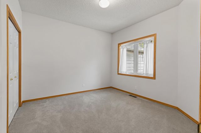 6477 Maclaren Avenue NE, Otsego, MN 55301