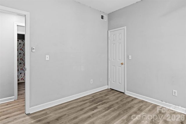 376 Meadows Circle, Winston Salem, NC 27104