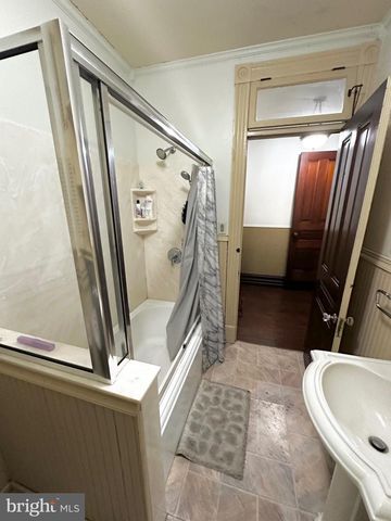 1396 PERKIOMEN AVE, Reading, PA 19602