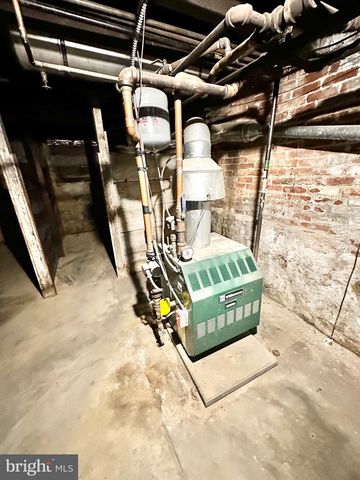 1396 PERKIOMEN AVE, Reading, PA 19602