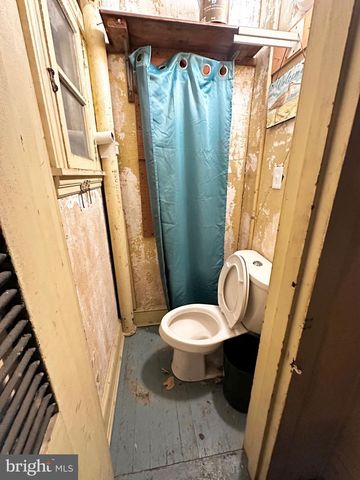 1396 PERKIOMEN AVE, Reading, PA 19602