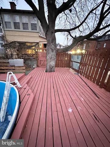 1396 PERKIOMEN AVE, Reading, PA 19602