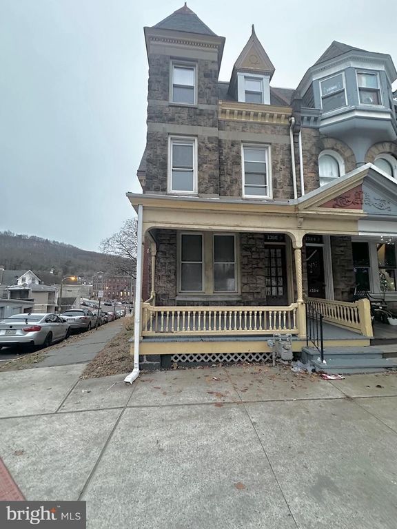 1396 PERKIOMEN AVE, Reading, PA 19602