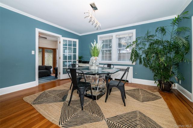 18 Bailey Place, New Rochelle, NY 10801