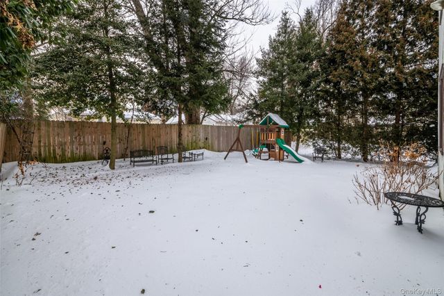 18 Bailey Place, New Rochelle, NY 10801