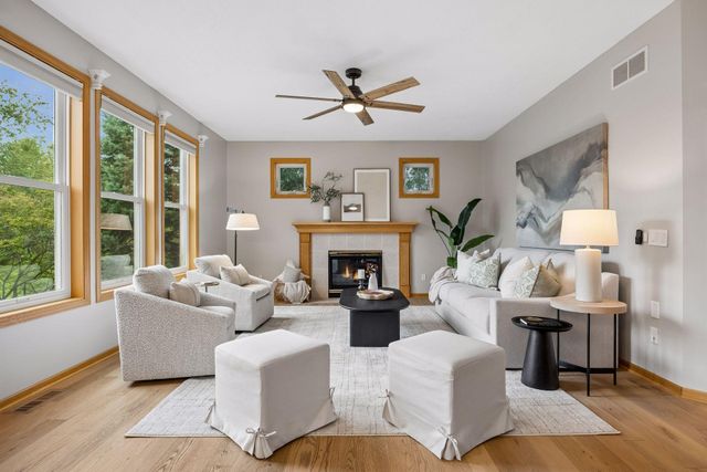 4635 Queensland Lane N, Plymouth, MN 55446