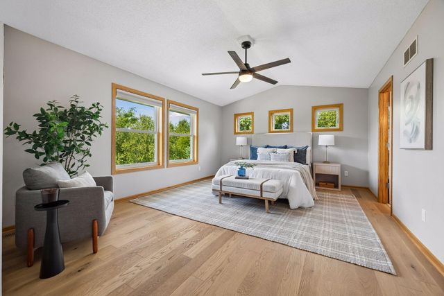 4635 Queensland Lane N, Plymouth, MN 55446