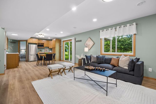 4635 Queensland Lane N, Plymouth, MN 55446