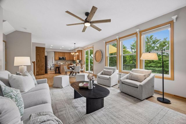 4635 Queensland Lane N, Plymouth, MN 55446