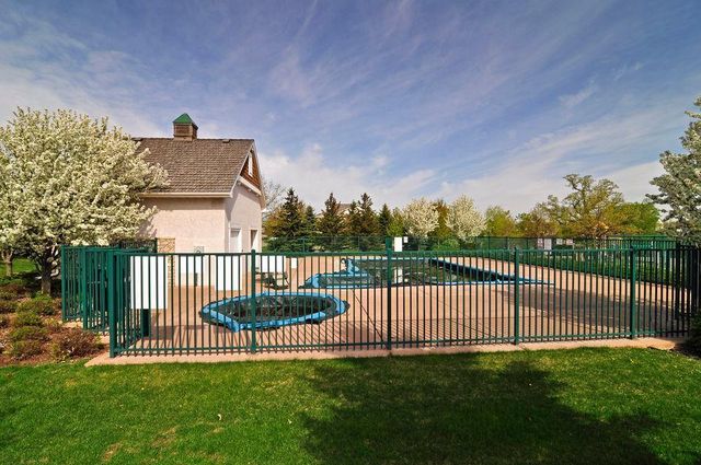 4635 Queensland Lane N, Plymouth, MN 55446