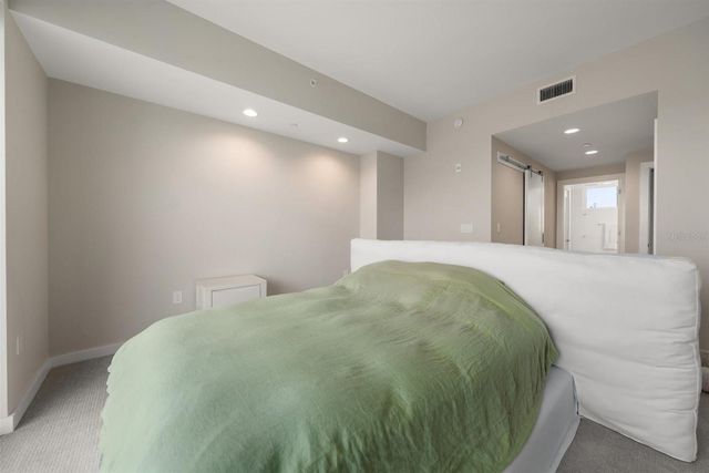 900 N OSCEOLA AVENUE 401, Clearwater, FL 33755