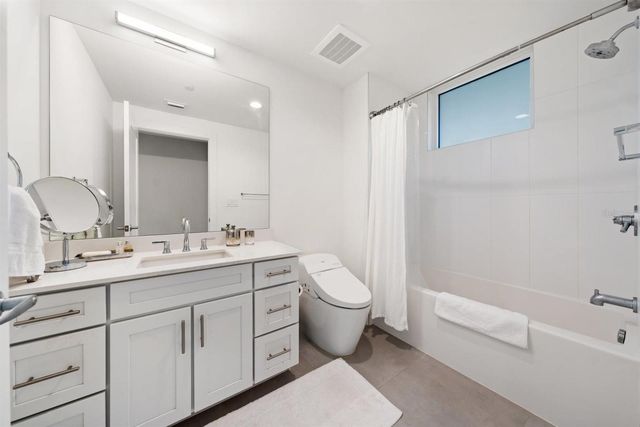 900 N OSCEOLA AVENUE 401, Clearwater, FL 33755