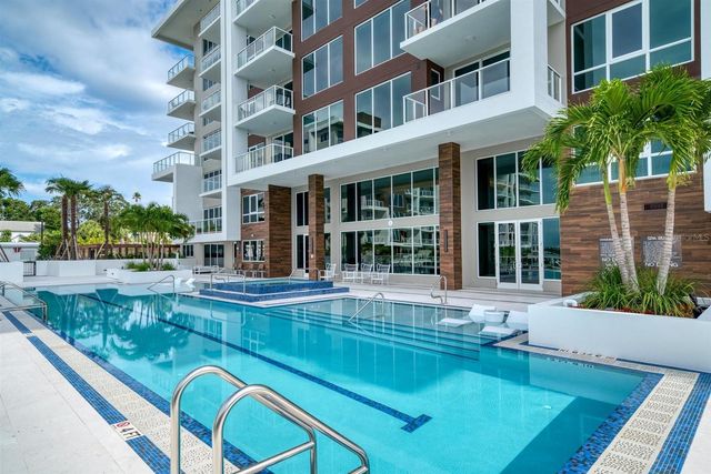 900 N OSCEOLA AVENUE 401, Clearwater, FL 33755